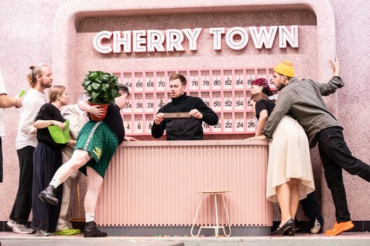 Cherry Town © Melle Meivogel