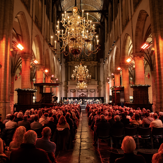 Nederlands Kamerorlest -  Nikolic - Vary Charton - Grote Kerk Alkmaar © Melle Meivogel
