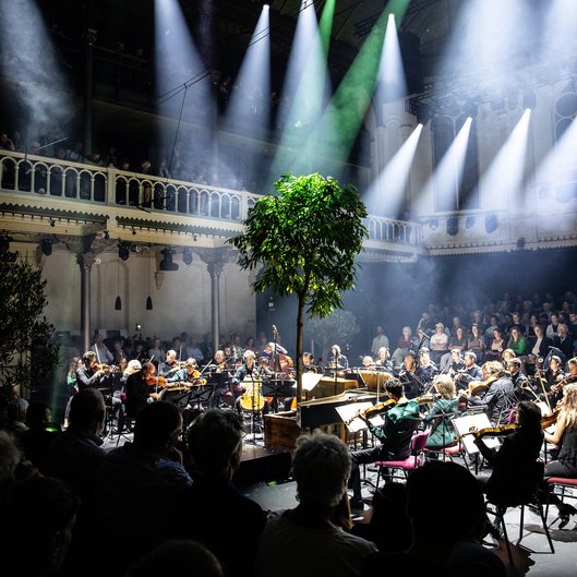 Nederlands Kamerorkest in Paradiso © Melle Meivogel